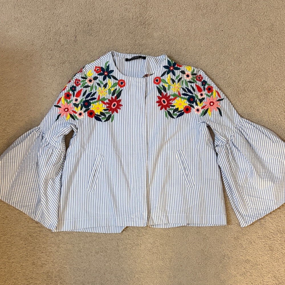 Zara Women’s Long Sleeve Flowy Embroidered Top Large Made in Morocco Cottage